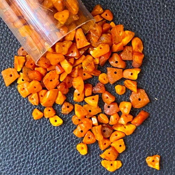 AMBER BALTIC / raw baltic amber